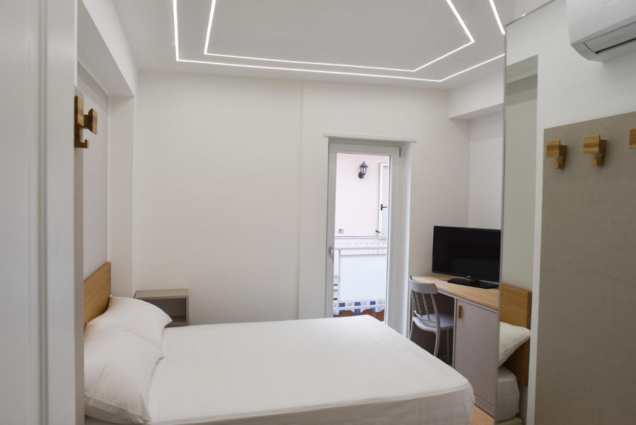 Palazzotto 902 Bed and Breakfast Crotone Exteriör bild